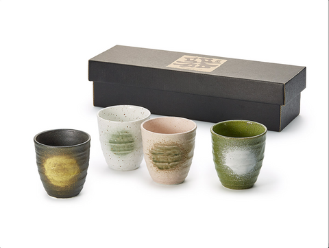 Japanisches Porzellan - Cup Set "Akari" 4-fach sortiert